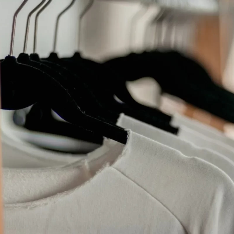 The Best Cloth Hangers for Your Wardrobe: A Comparison Guide