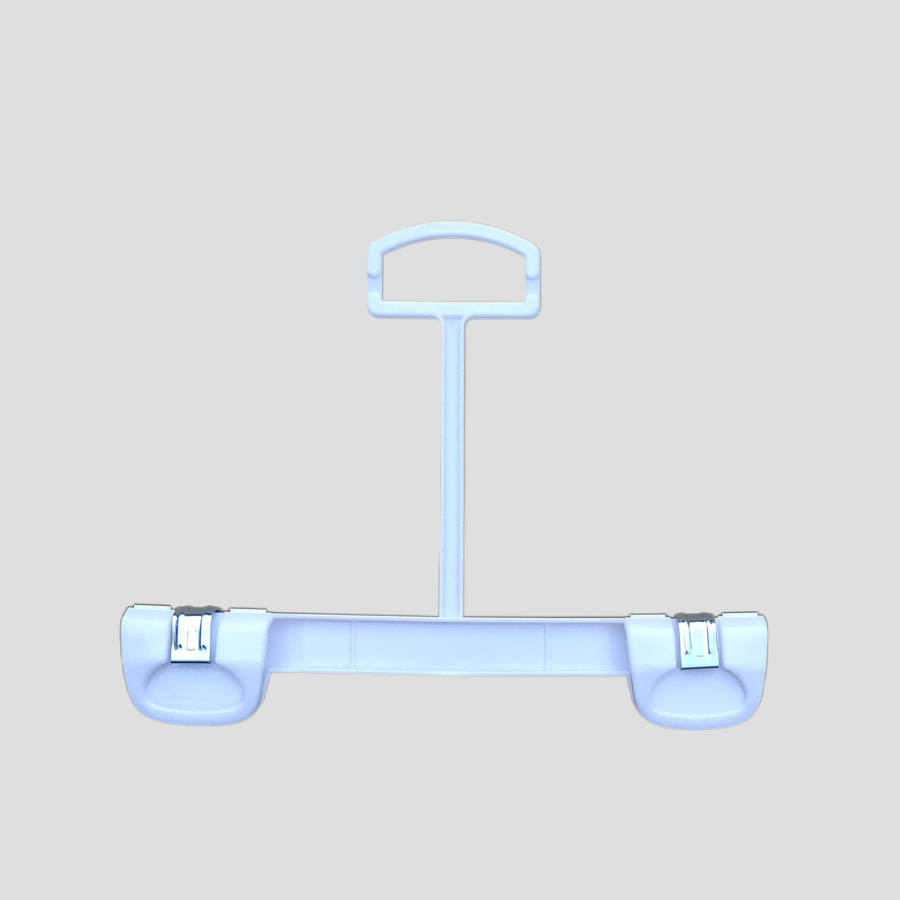 1104 series Plastic pant/skirt hanger with clips