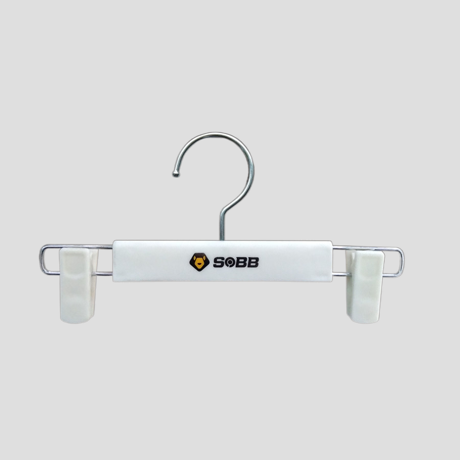 601 Plastic pant/skirt hanger with adjustable clips