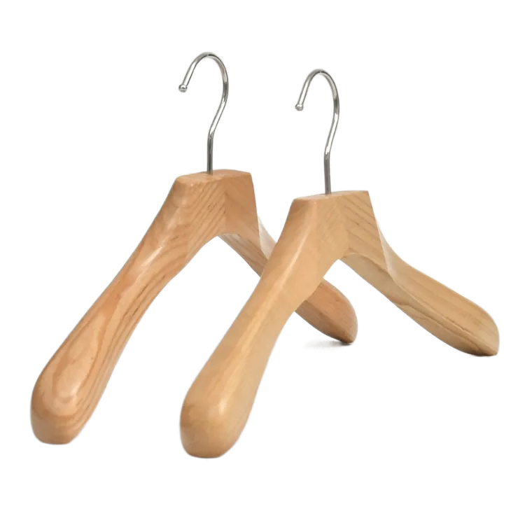 WH018 Natural wide shoulder Wooden top suit hanger with notches and bar