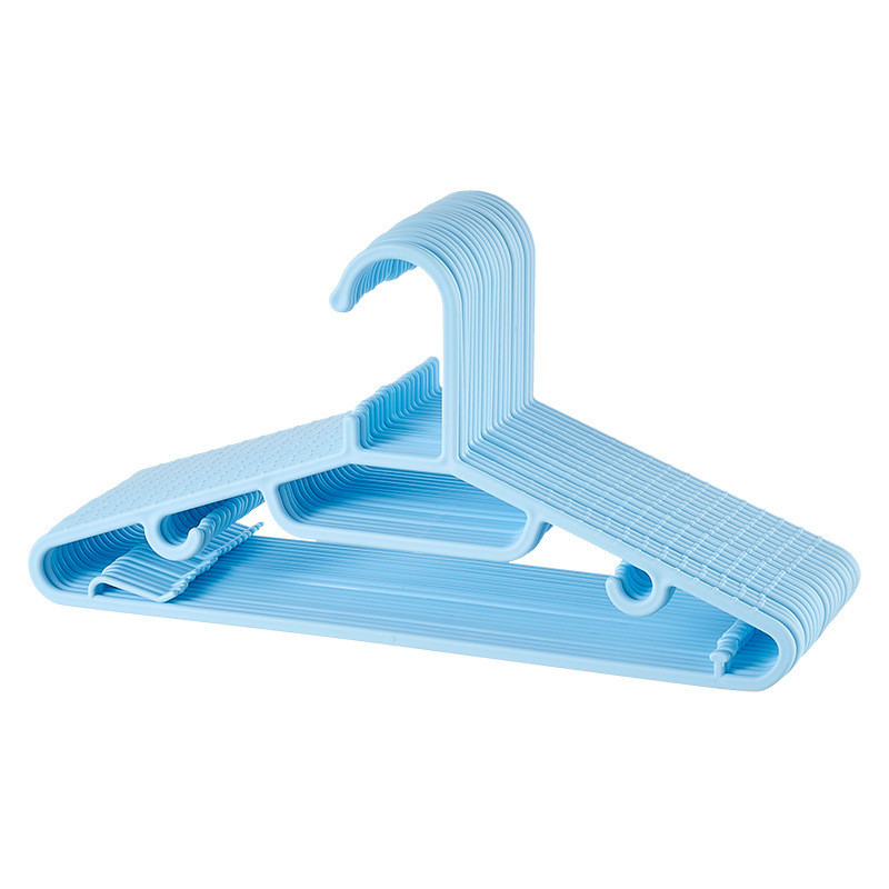 142 plastic hanger with hooks